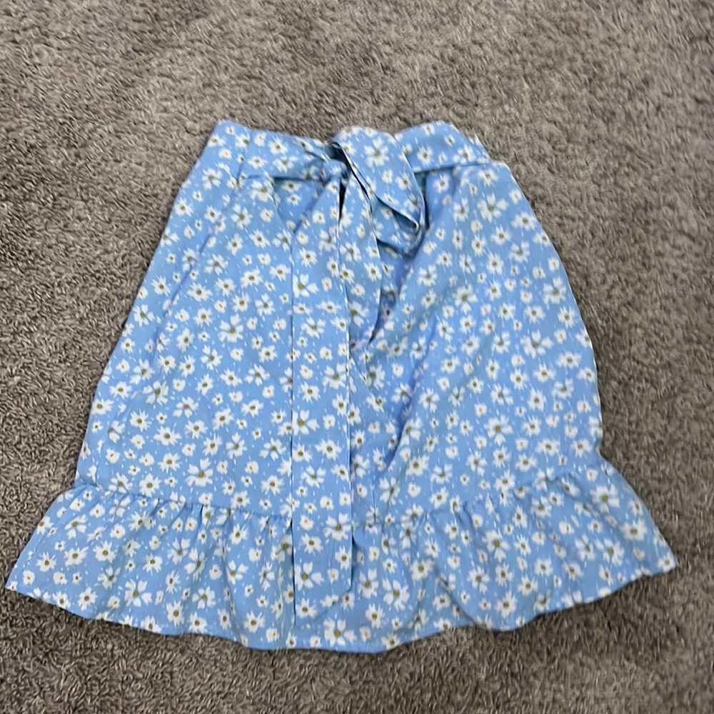 skirt with a floral paint